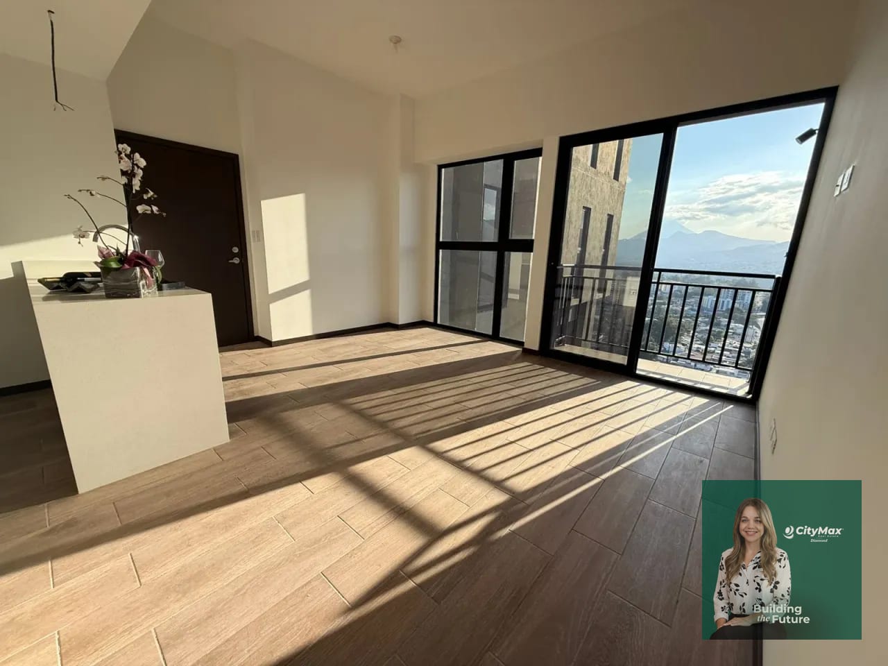 Apartamento en renta en Altaire, zona 11 — Apartamento en Alquiler en Zona 11, Guatemala, Ciudad — foto 1 de 15