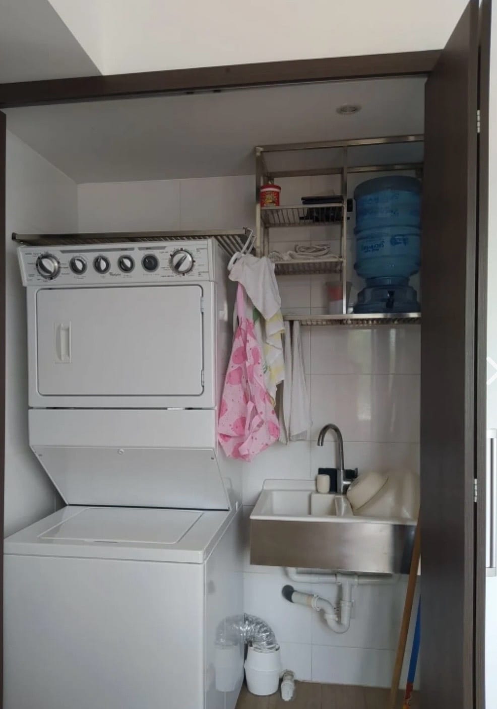 Venta de lindo apartamento con pérgola en Ferrara 10, zona 10 — Apartamento en Venta en Ferrara 10, Zona 10, Guatemala, Ciudad — foto 8 de 12