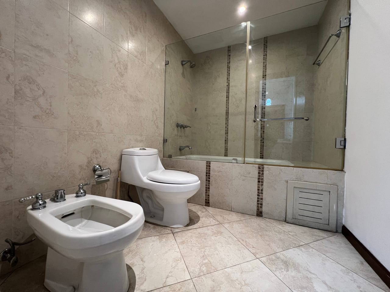Venta apartamento 2 Dormitorios | Torre del Valle Zona 10 — Apartamento en Venta en Torre Del Valle, Zona 10, Guatemala, Ciudad — foto 9 de 13