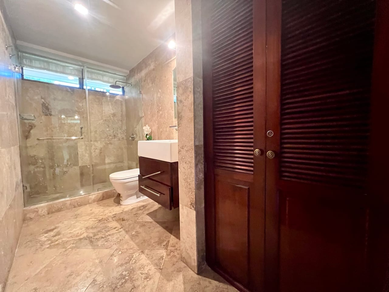 Venta amplio apartamento 3 Dormitorios | Edificio Bonaire Zona 14 — Apartamento en Venta en Bonaire, Zona 14, Guatemala, Ciudad — foto 13 de 16
