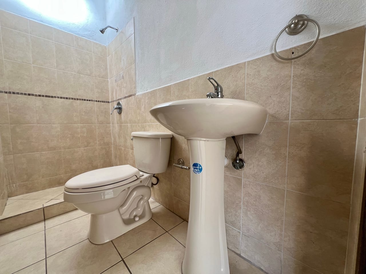 Venta amplia casa Km 30.5 Carr. El Salvador | Alamedas de Santo Domingo — Casa en Venta en Alamedas de Santo Domingo, Carretera a El Salvador, Guatemala, Ciudad — foto 14 de 17