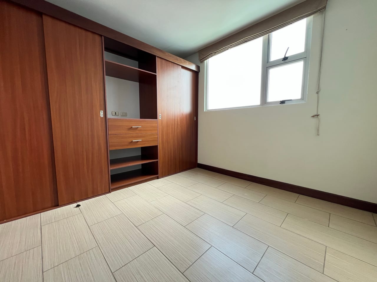 Alquiler apartamento 3 Dormitorios | Condado La Villa Zona 14 — Apartamento en Alquiler en Condado La Villa, Zona 14, Guatemala, Ciudad — foto 9 de 17