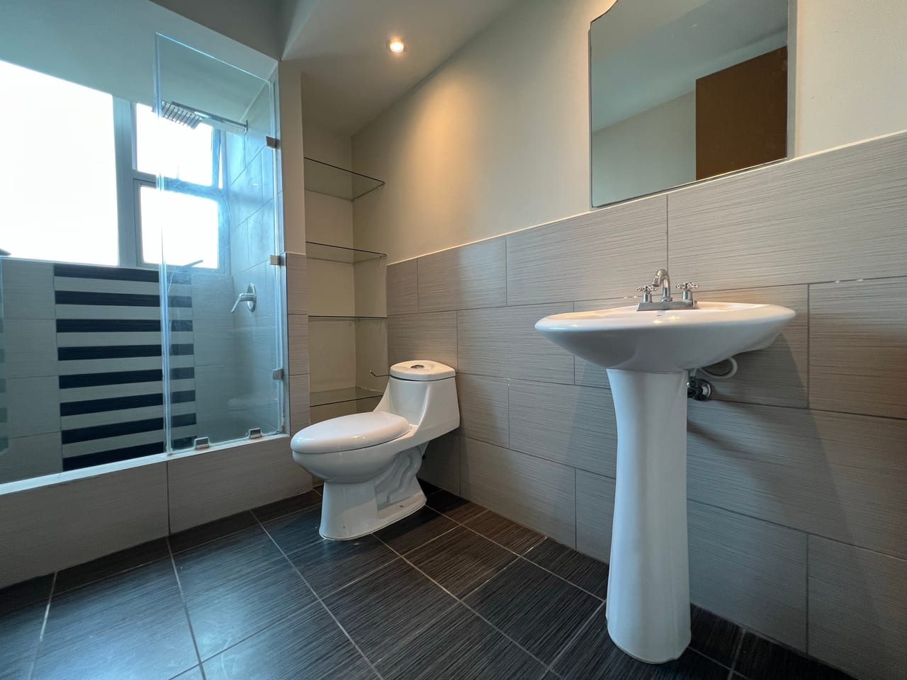 Alquiler apartamento 3 Dormitorios | Condado La Villa Zona 14 — Apartamento en Alquiler en Condado La Villa, Zona 14, Guatemala, Ciudad — foto 13 de 17