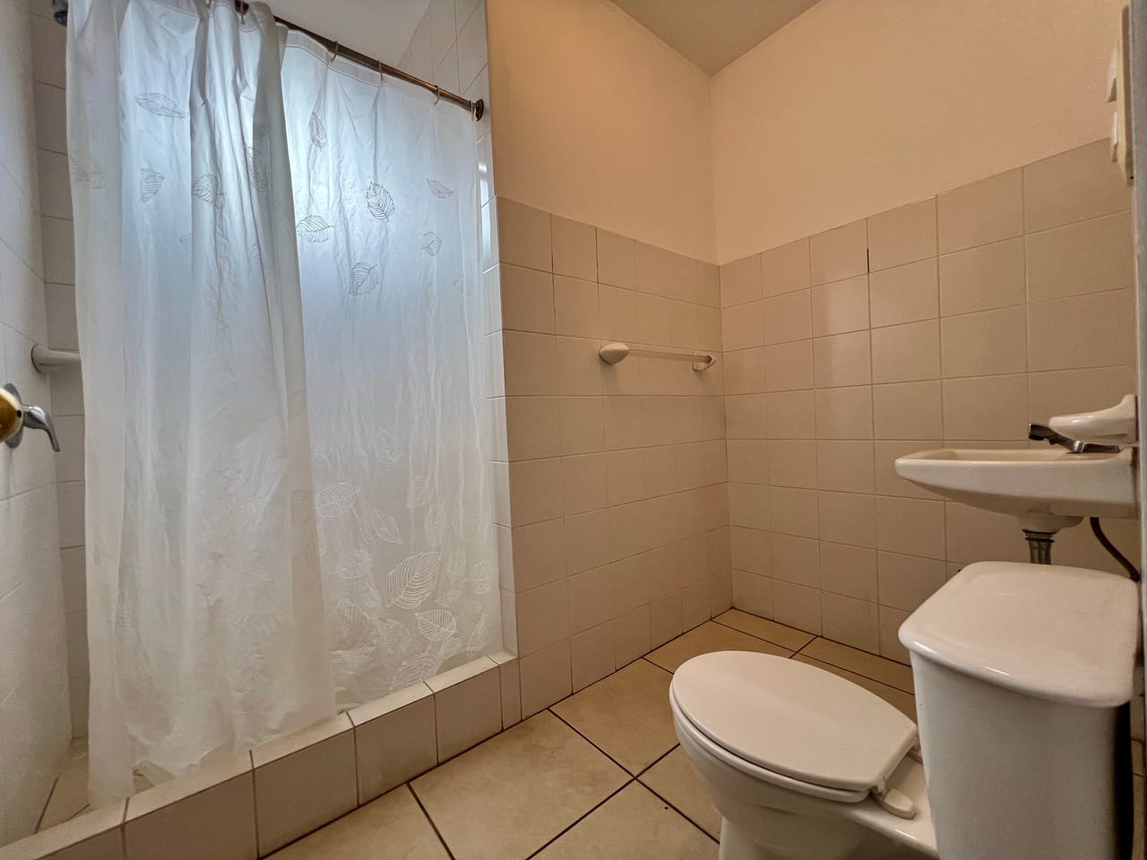 Alquiler amplio apartamento 3 Dormitorios | Altos de Santa Clara Z10 — Apartamento en Alquiler en Altos de Santa Clara, Zona 10, Guatemala, Ciudad — foto 9 de 17