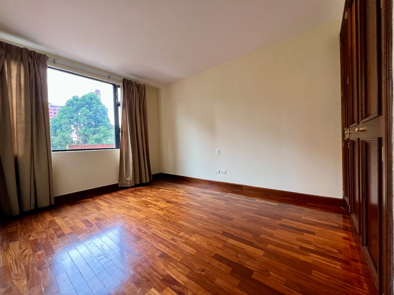Alquiler amplio apartamento 3 Dormitorios | Altos de Santa Clara Z10 — Apartamento en Alquiler en Altos de Santa Clara, Zona 10, Guatemala, Ciudad — foto 13 de 17