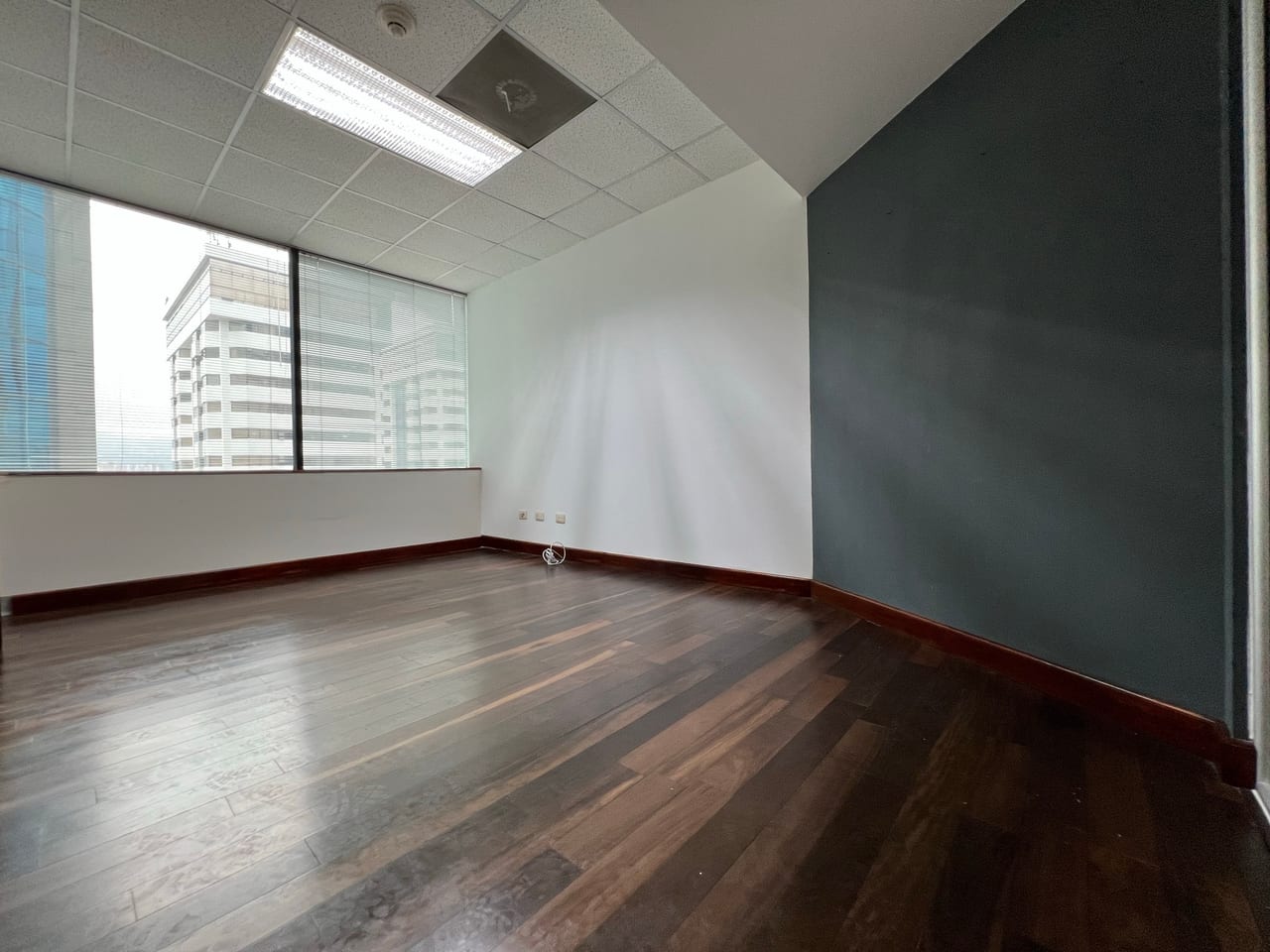 Venta amplia oficina tabicada | Europlaza zona 14 — Oficina en Venta en Europlaza, Zona 14, Guatemala, Ciudad — foto 5 de 12