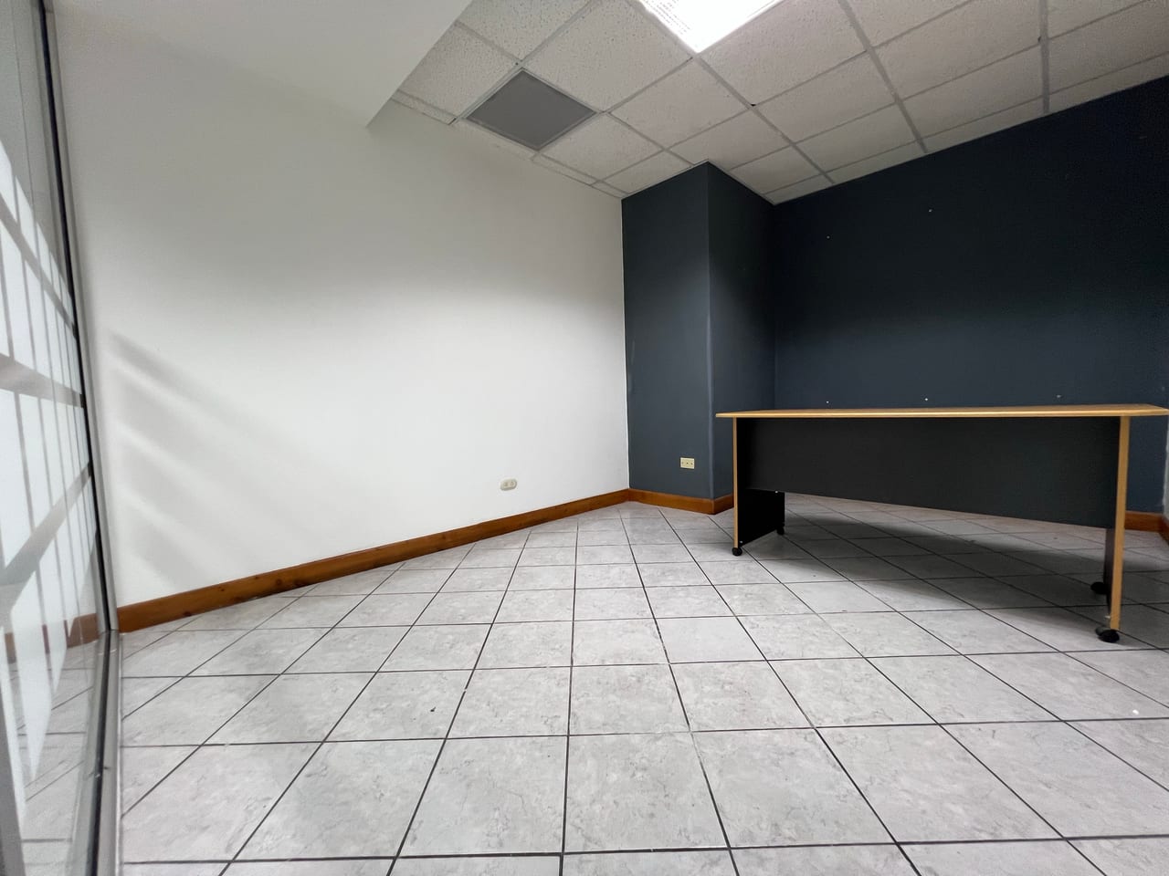 Venta amplia oficina tabicada | Europlaza zona 14 — Oficina en Venta en Europlaza, Zona 14, Guatemala, Ciudad — foto 7 de 12