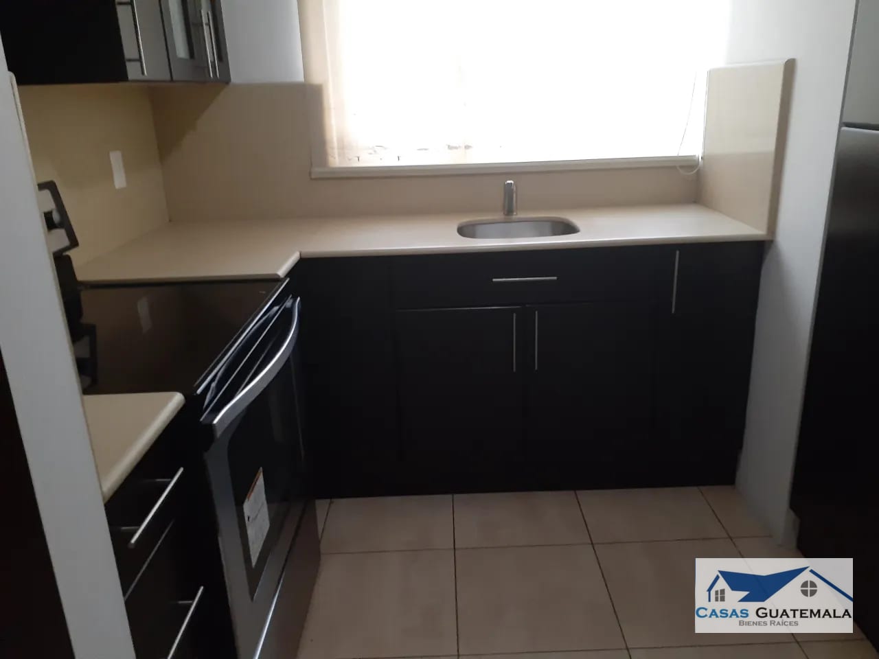Rento apartamento de 3 dormitorios en Zona 14 CERCA DE EUROPLAZA — Apartamento en Alquiler en Zona 14, Guatemala, Ciudad — foto 1 de 13