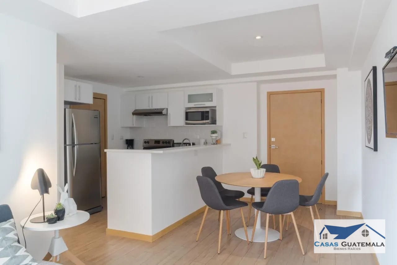 Rento apartamento AMUEBLADO En Zona 10 BUEN PRECIO!! — Apartamento en Alquiler en City Haus, Zona 10, Guatemala, Ciudad — foto 1 de 10