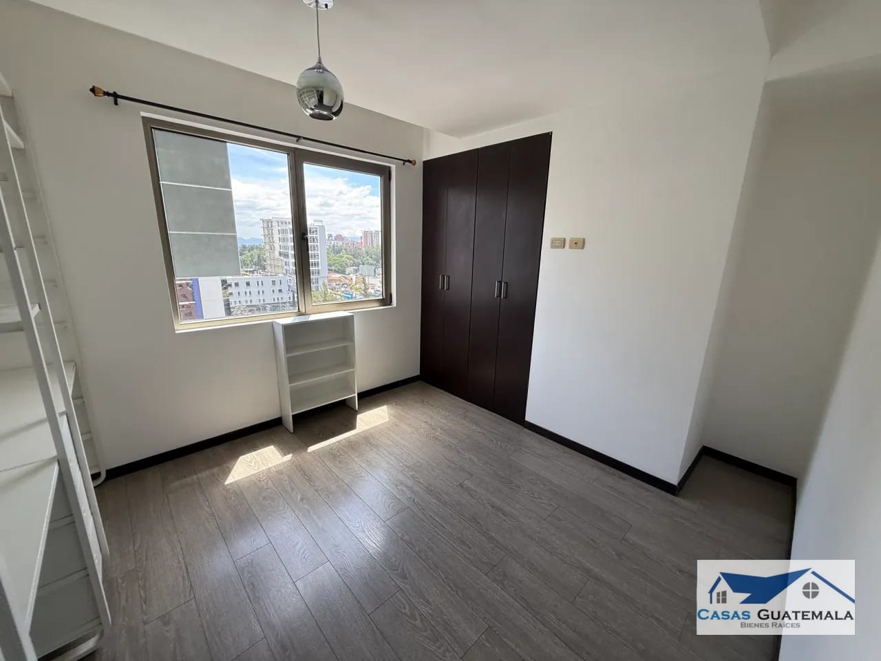 Apartamento de 2 habitaciones en Renta Zona 10 — Apartamento en Alquiler en Neo Apartamentos, Zona 10, Guatemala, Ciudad — foto 7 de 11