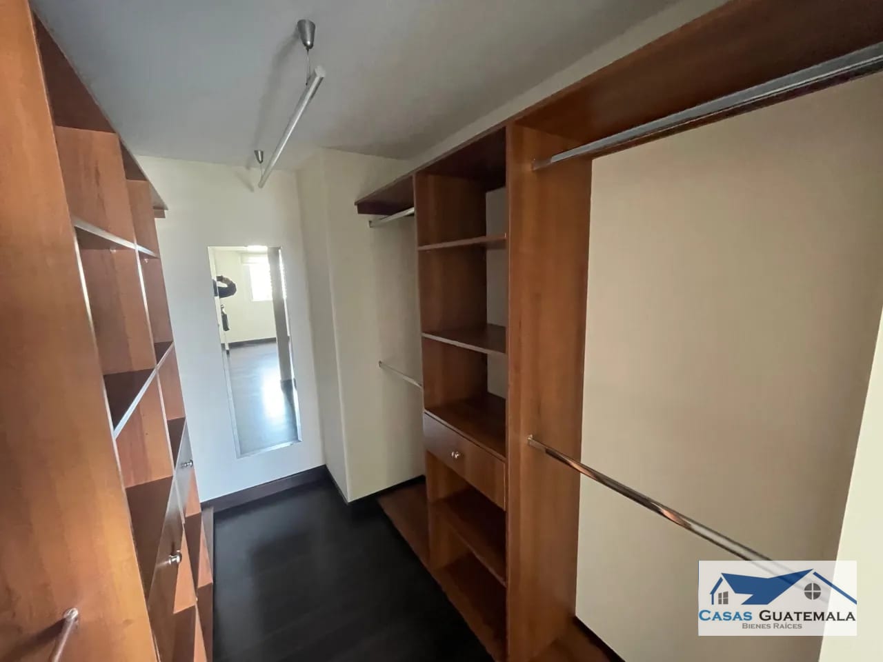 Apartamentos en Renta, 3 Habitaciones cerca Europlaza Zona 14 — Apartamento en Alquiler en Catania, Zona 14, Guatemala, Ciudad — foto 7 de 14