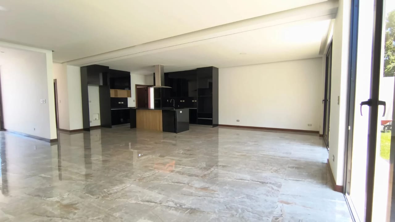 Casa Nueva Moderna en venta CAES Km 25 - Image 3