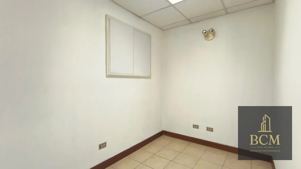 Clínica en Renta z. 10 — Clínica en Alquiler en Zona 10, Guatemala, Ciudad — foto 5 de 11