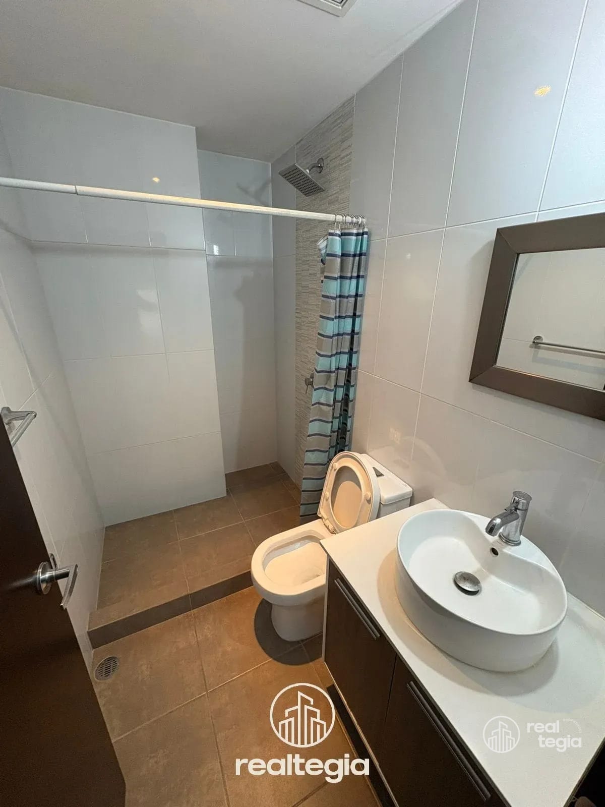 APARTAMENTO SAN ISIDRO 2021 — Apartamento en Venta en San Isidro 20/21, Zona 16, Guatemala, Ciudad — foto 11 de 13