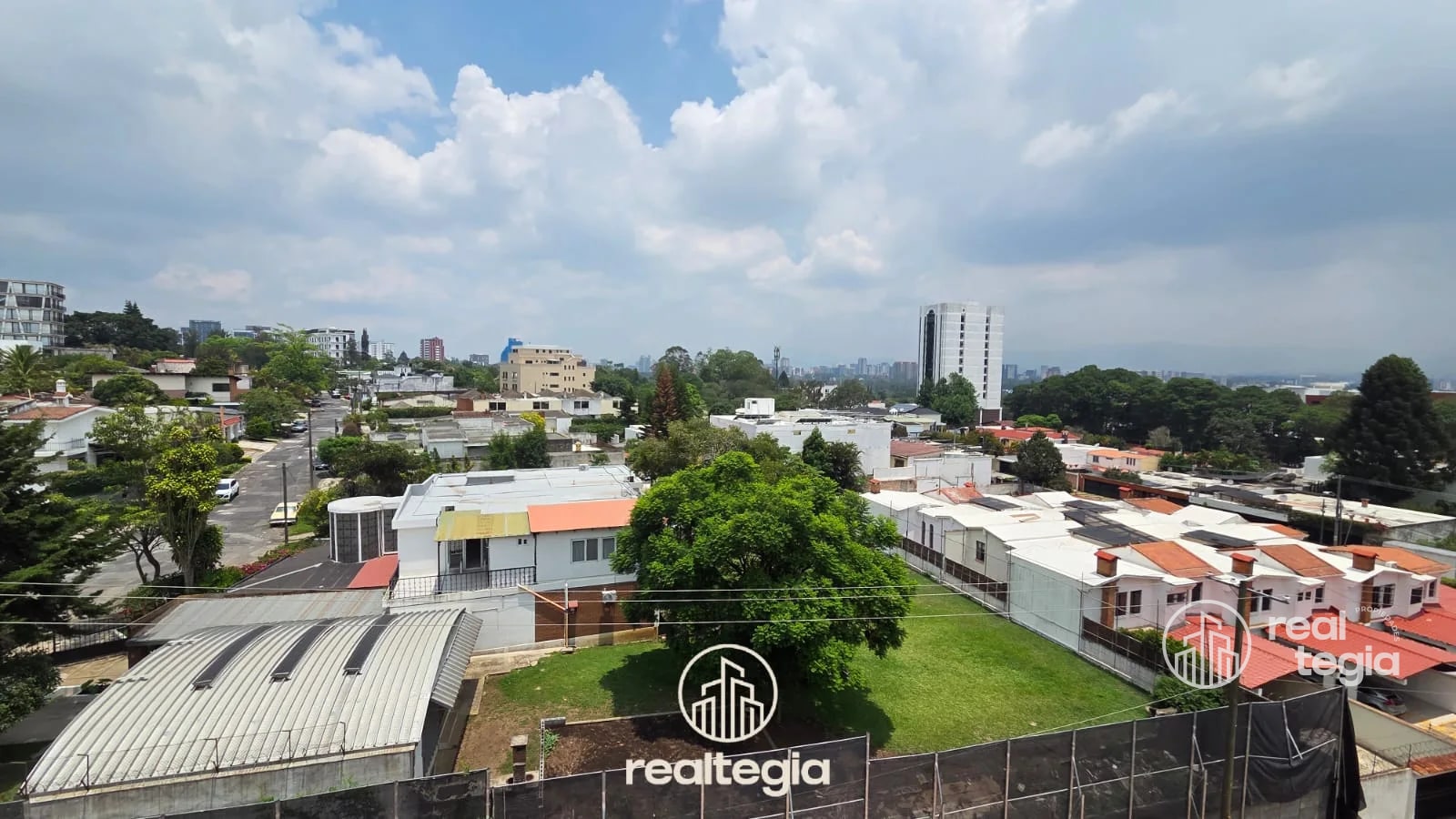 APARTAMENTO EN ANTARES DE CAYALÁ ZONA 16A — Apartamento en Alquiler en Acantos de Cayalá, Zona 16, Guatemala, Ciudad — foto 5 de 8