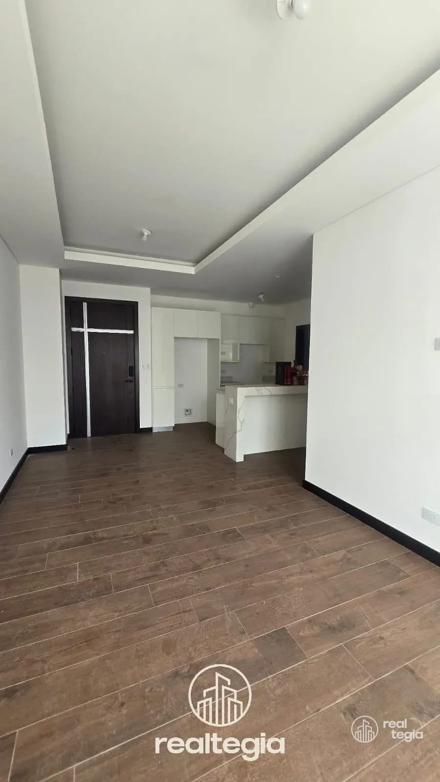 APARTAMENTO LIRIOS DE CAYALÁ ZONA 16 — Apartamento en Alquiler en Zona 16, Guatemala, Ciudad — foto 1 de 9