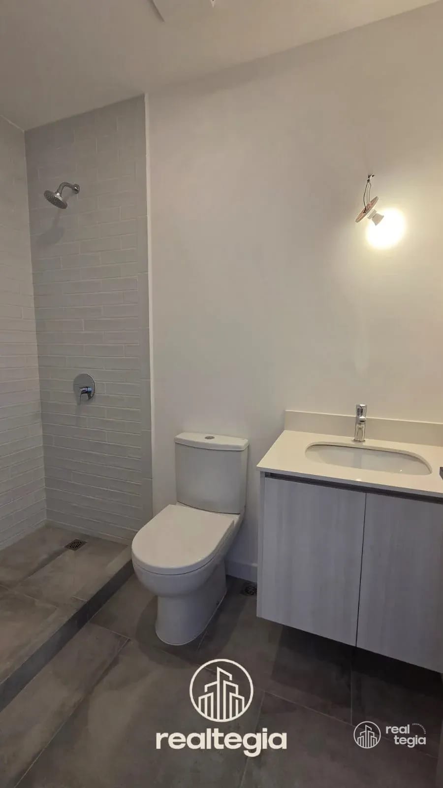 APARTAMENTO ANTARES DE CAYALÁ ZONA 16 — Apartamento en Venta en Zona 16, Guatemala, Ciudad — foto 6 de 9