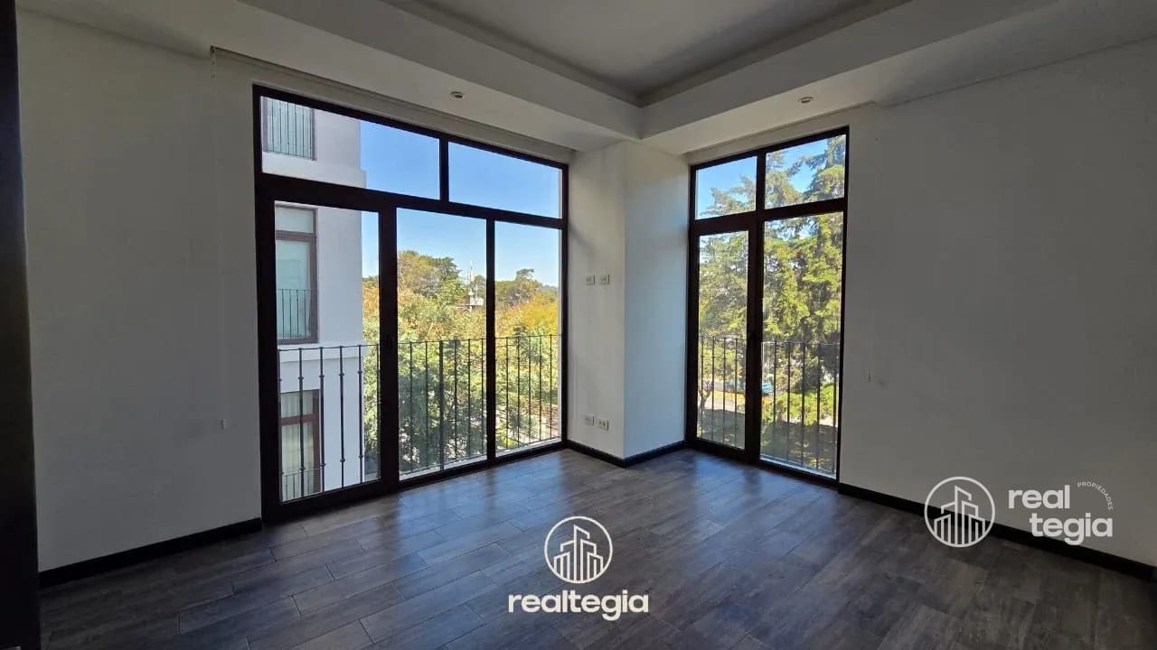 APARTAMENTO EN LIRIOS DE CAYALÁ ZONA 16 — Apartamento en Alquiler en Zona 16, Guatemala, Ciudad — foto 8 de 16