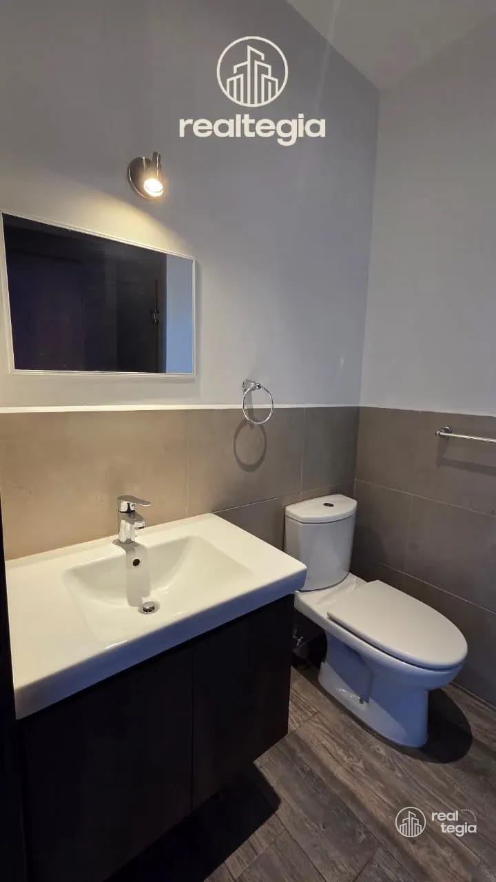 APARTAMENTO EN LIRIOS DE CAYALÁ ZONA 16 — Apartamento en Alquiler en Zona 16, Guatemala, Ciudad — foto 14 de 16