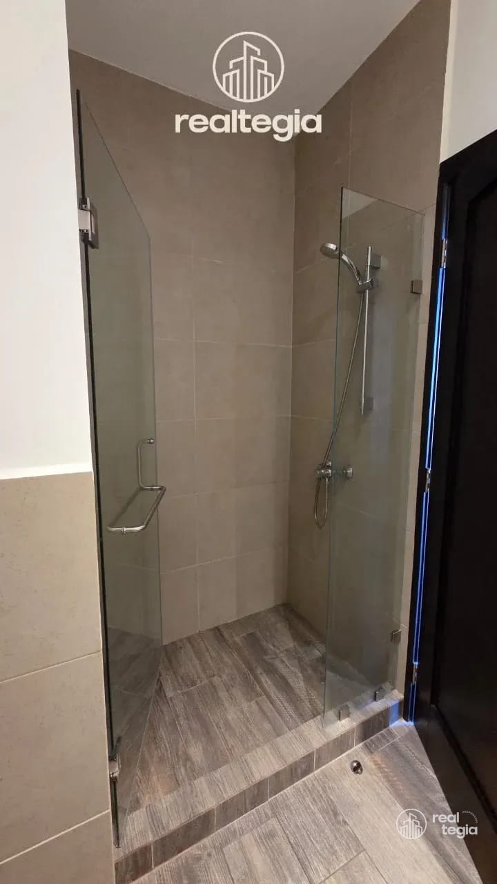 APARTAMENTO EN LIRIOS DE CAYALÁ ZONA 16 — Apartamento en Alquiler en Zona 16, Guatemala, Ciudad — foto 15 de 16
