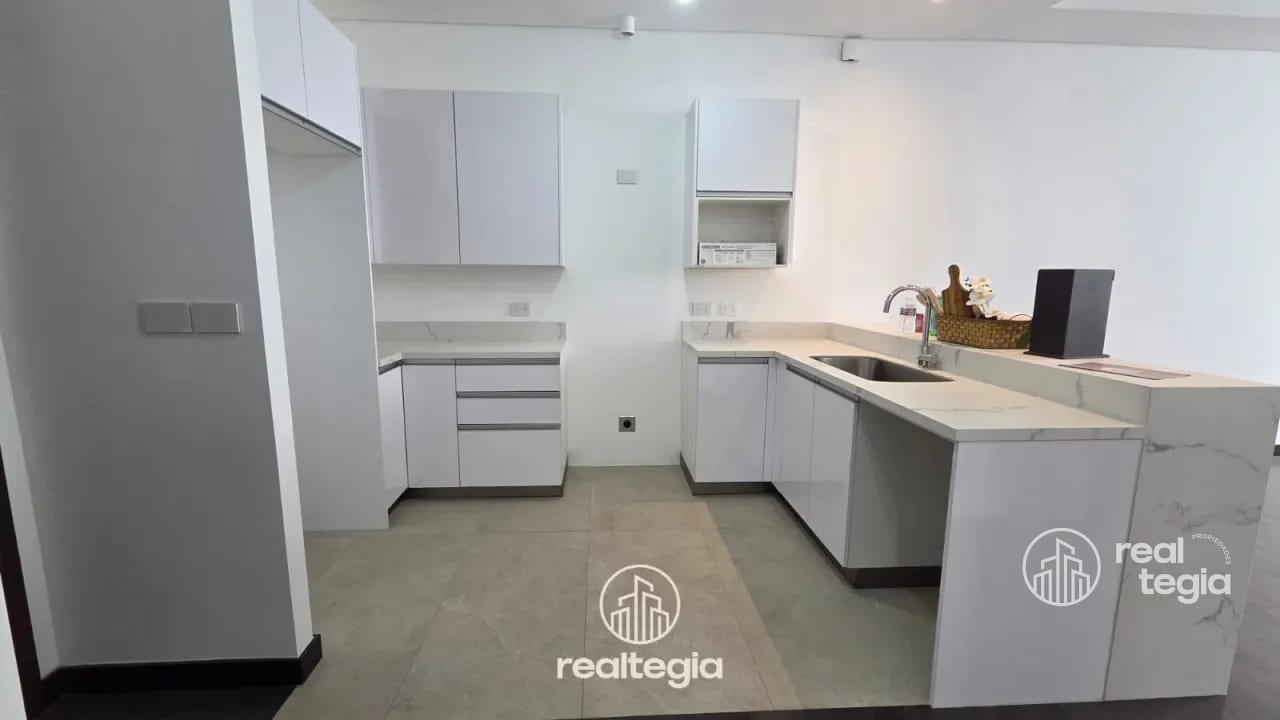 APARTAMENTO NOGALES DE CAYALÁ ZONA 16 — Apartamento en Alquiler en Zona 16, Guatemala, Ciudad — foto 1 de 15