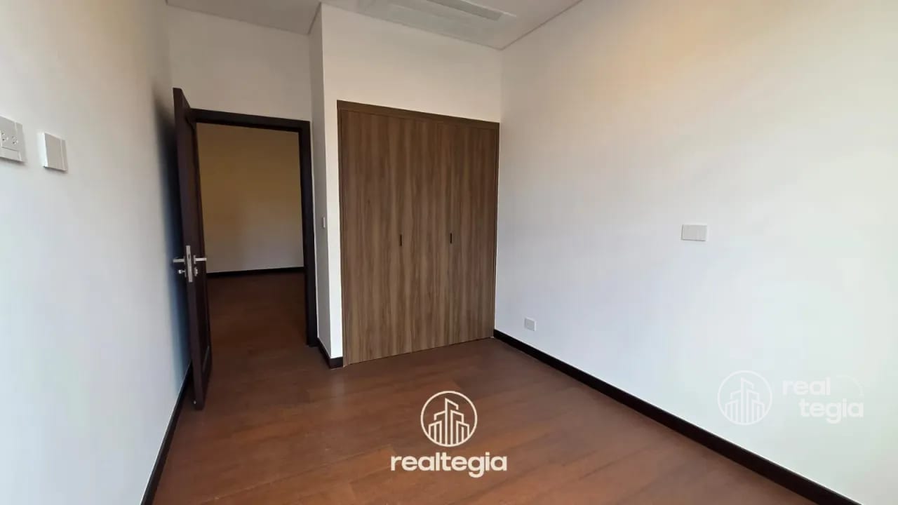 APARTAMENTO NOGALES DE CAYALÁ ZONA 16 — Apartamento en Venta en Zona 16, Guatemala, Ciudad — foto 14 de 17