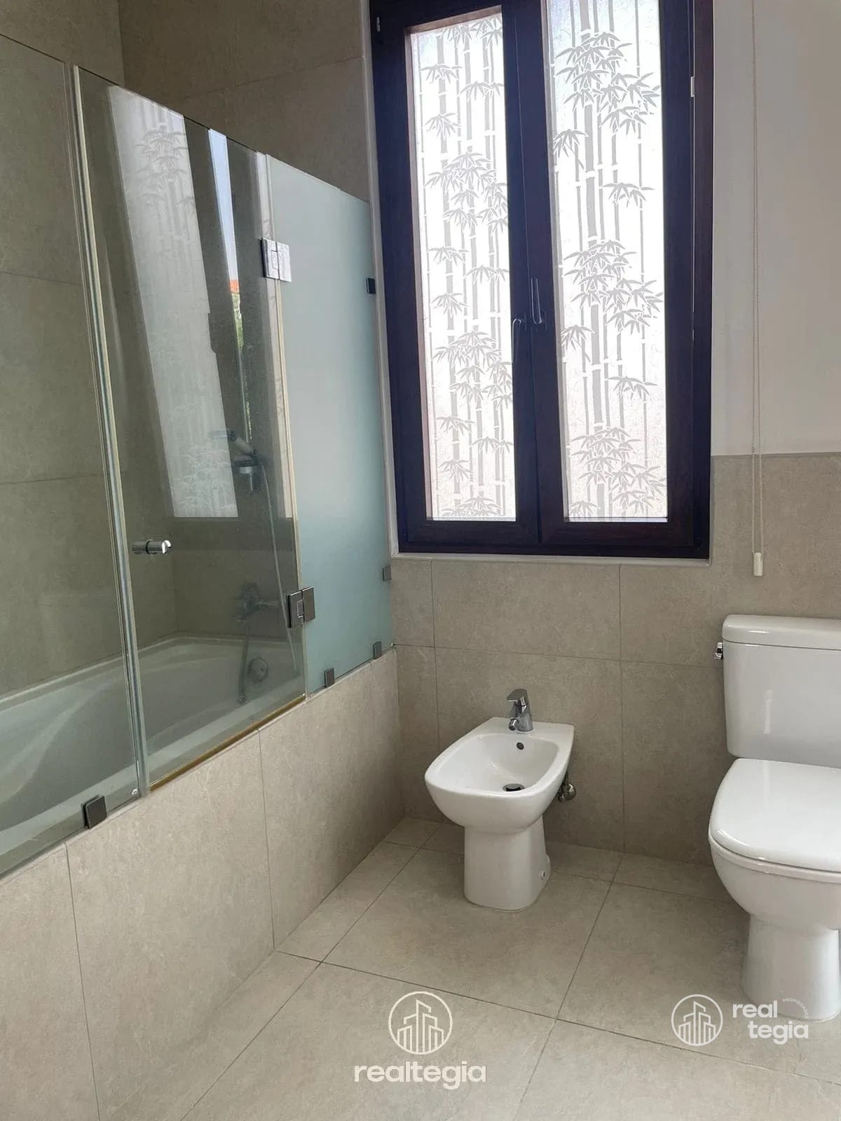 Casa en Ramblas de Cayalá Zona 16 — Casa en Alquiler en Ramblas de Cayalá, Zona 16, Guatemala, Ciudad — foto 10 de 15