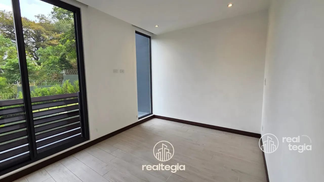 Apartamento en Spazio Zona 15 — Apartamento en Alquiler en Spazio, Zona 15, Guatemala, Ciudad — foto 5 de 10