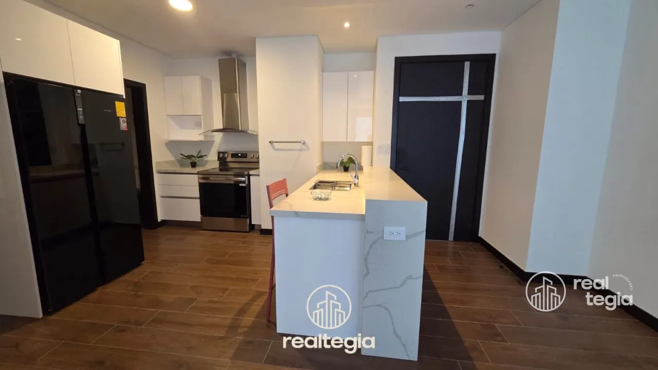 Apartamento en Lirios de Cayalá — Apartamento en Alquiler en Lirios de Cayalá IV, Zona 16, Guatemala, Ciudad — foto 1 de 10