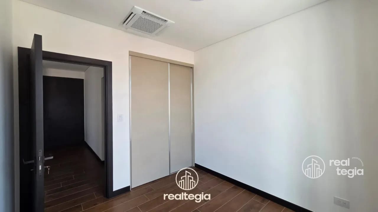 Apartamento en Lirios de Cayalá Zona 16 — Apartamento en Alquiler en Lirios de Cayalá IV, Zona 16, Guatemala, Ciudad — foto 9 de 11