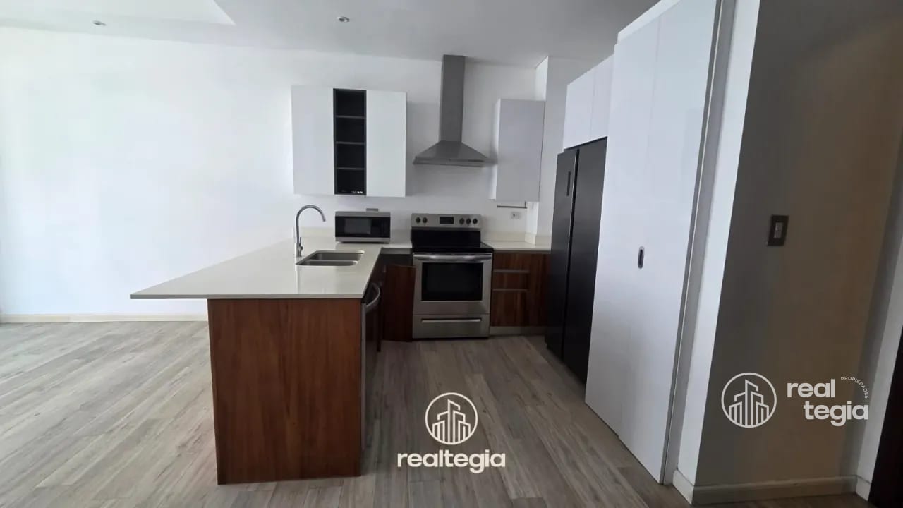 Apartamento Lirios de Cayalá Zona 16 — Apartamento en Alquiler en Zona 16, Guatemala, Ciudad — foto 1 de 9