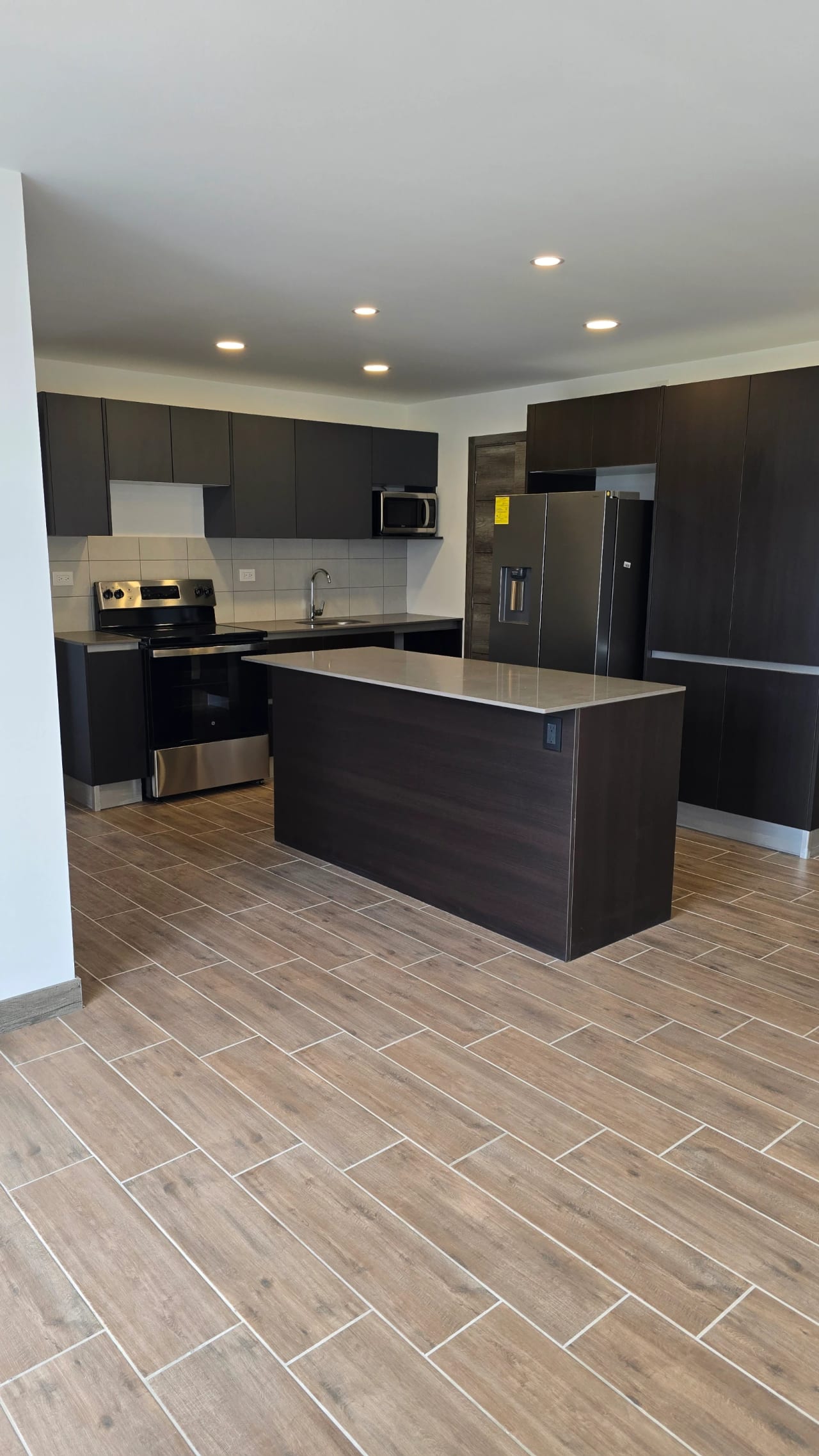 Alquiler de precioso apartamento nuevo en zona 15,VH 2 — Apartamento en Venta en Zona 15, Guatemala, Ciudad — foto 2 de 14