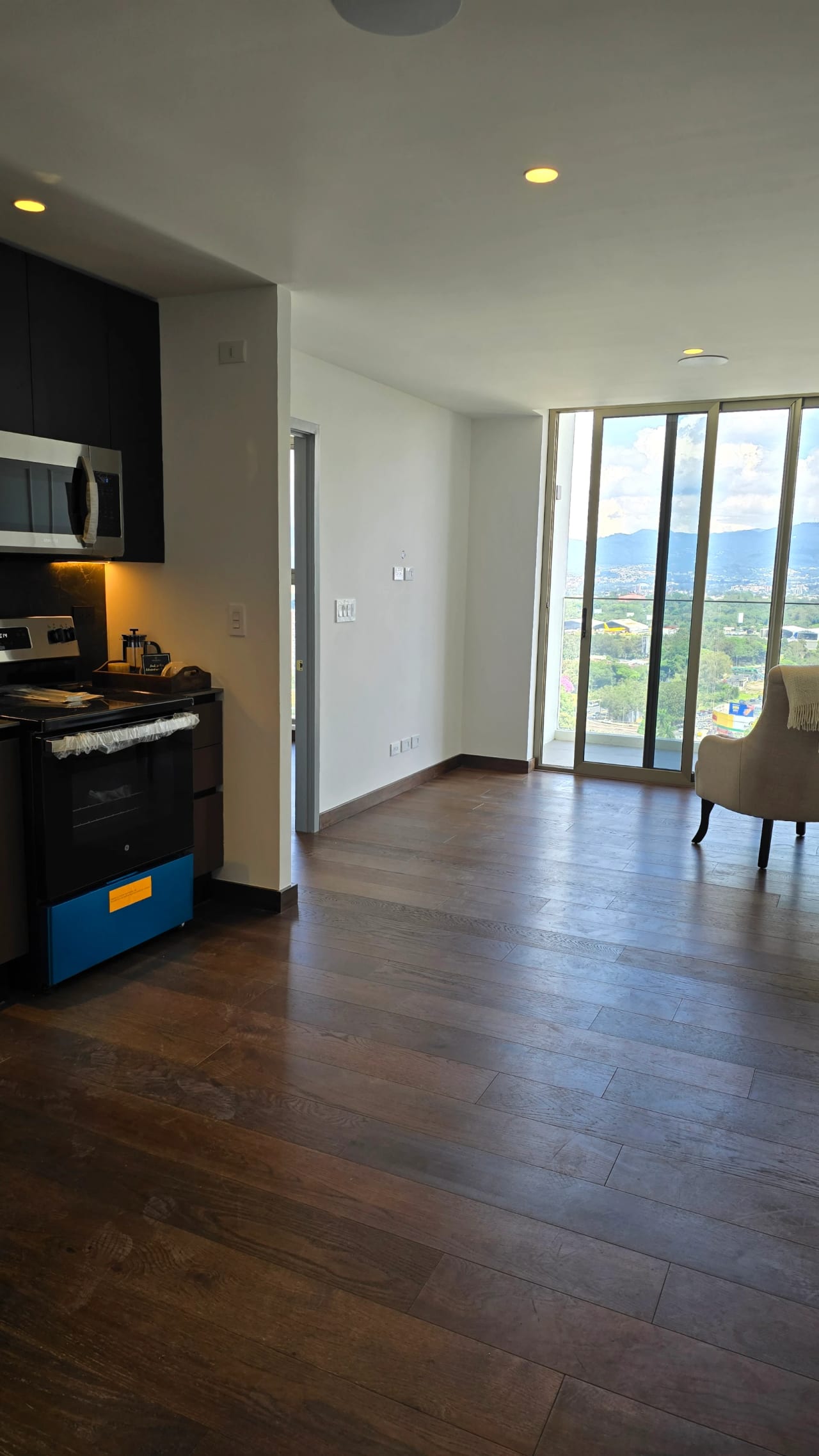 Invierta en lo último de zona 10! — Apartamento en Venta en Atarah, Zona 10, Guatemala, Ciudad — foto 1 de 7