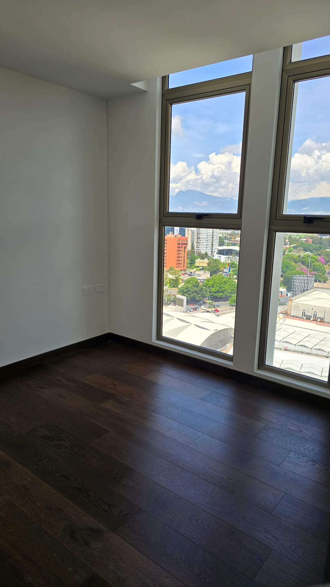 Venta de espectacular apartamento en zona 10 — Apartamento en Venta en Atarah, Zona 10, Guatemala, Ciudad — foto 6 de 6