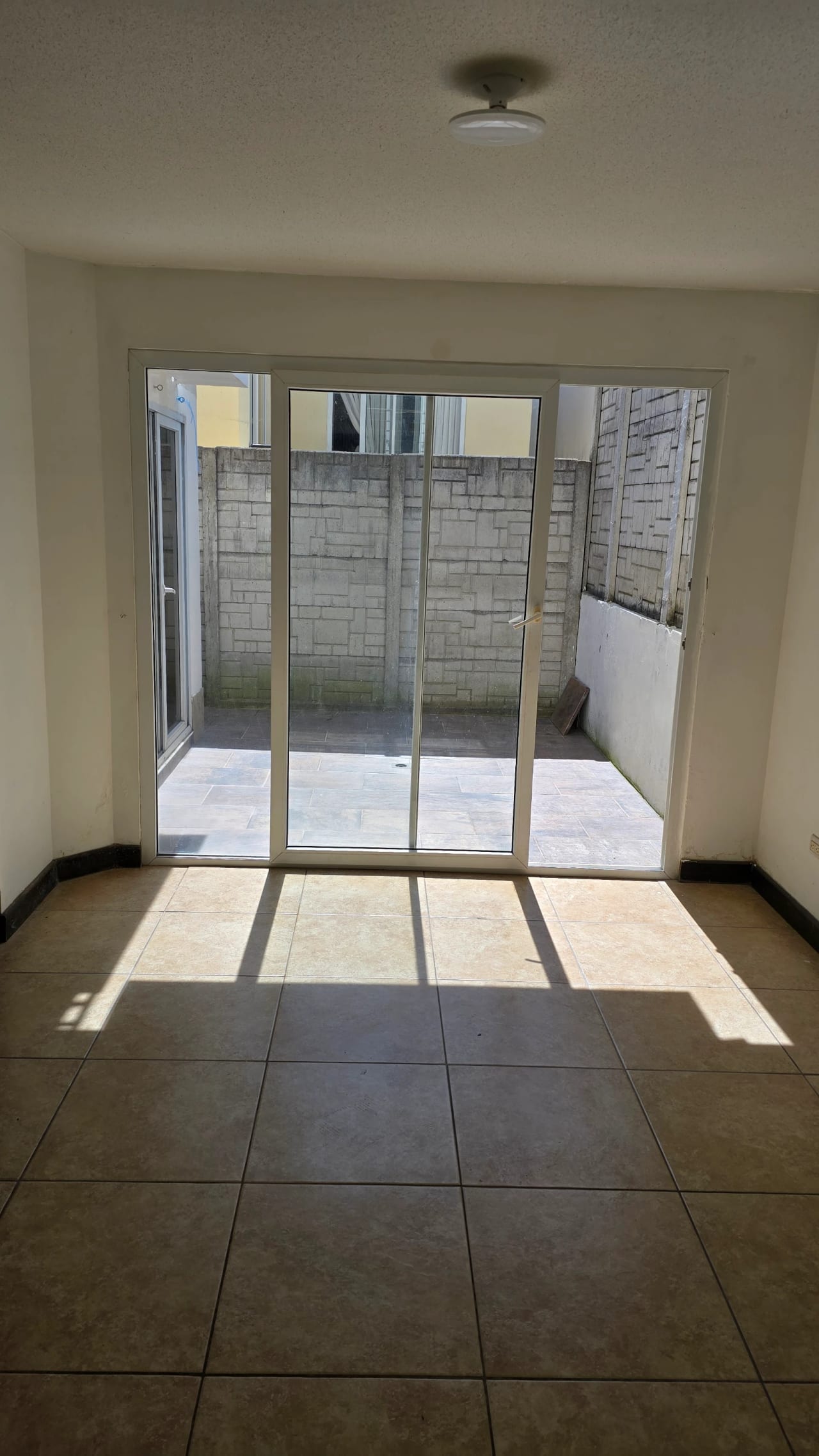 Casa en venta en Km 9.5 a San José Pinula — Casa en Venta en Carretera a El Salvador, Guatemala, Ciudad — foto 4 de 11