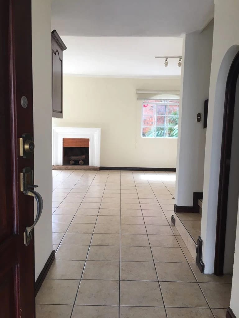 Casa en alquiler en Condominio Santa Anita 2 — Casa en Alquiler en km 16-20, Carretera a El Salvador, Guatemala, Ciudad — foto 3 de 8
