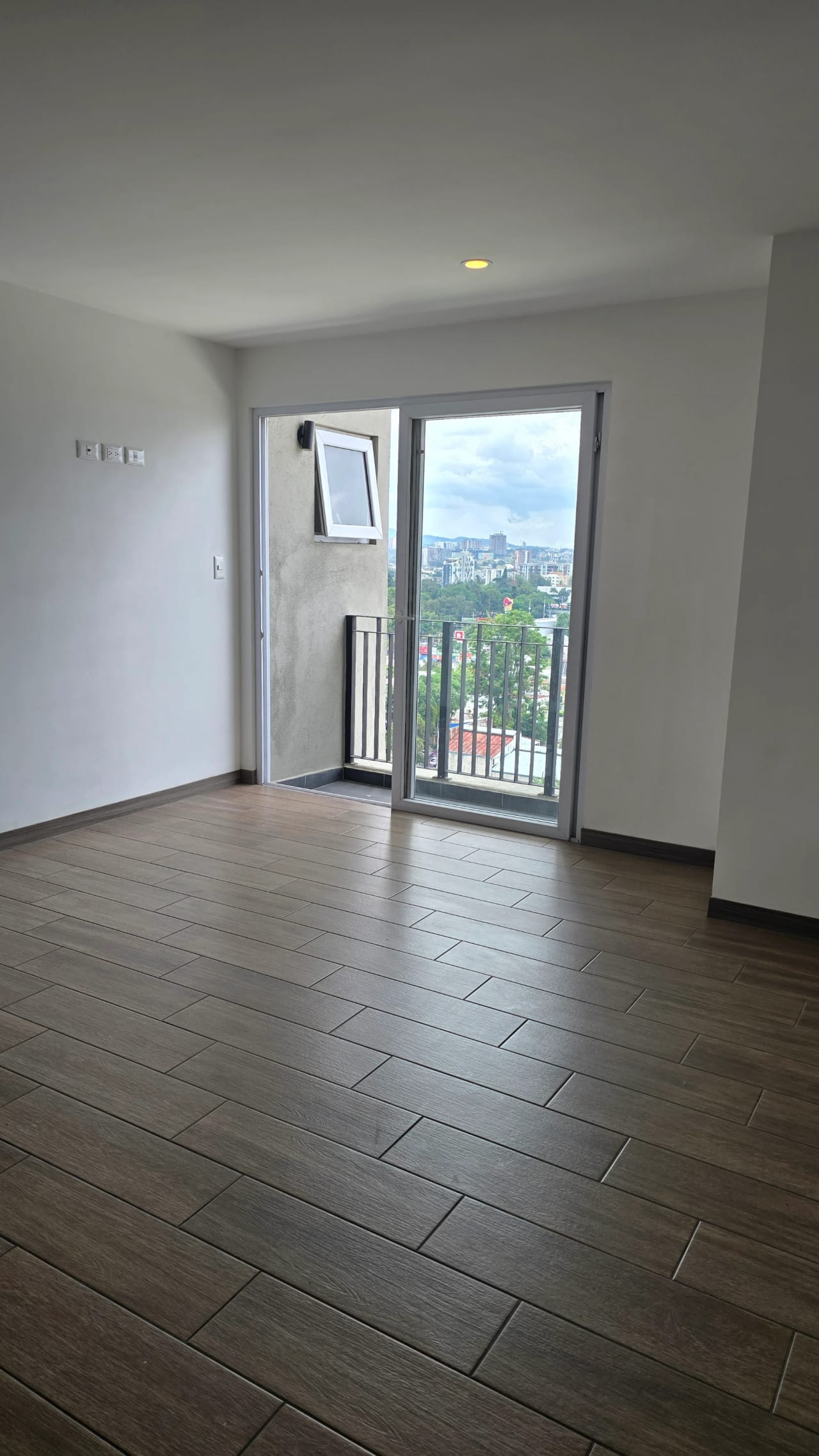 Alquiler de apartamento como nuevo en zona 12 — Apartamento en Alquiler en vistares, Zona 12, Guatemala, Ciudad — foto 10 de 13