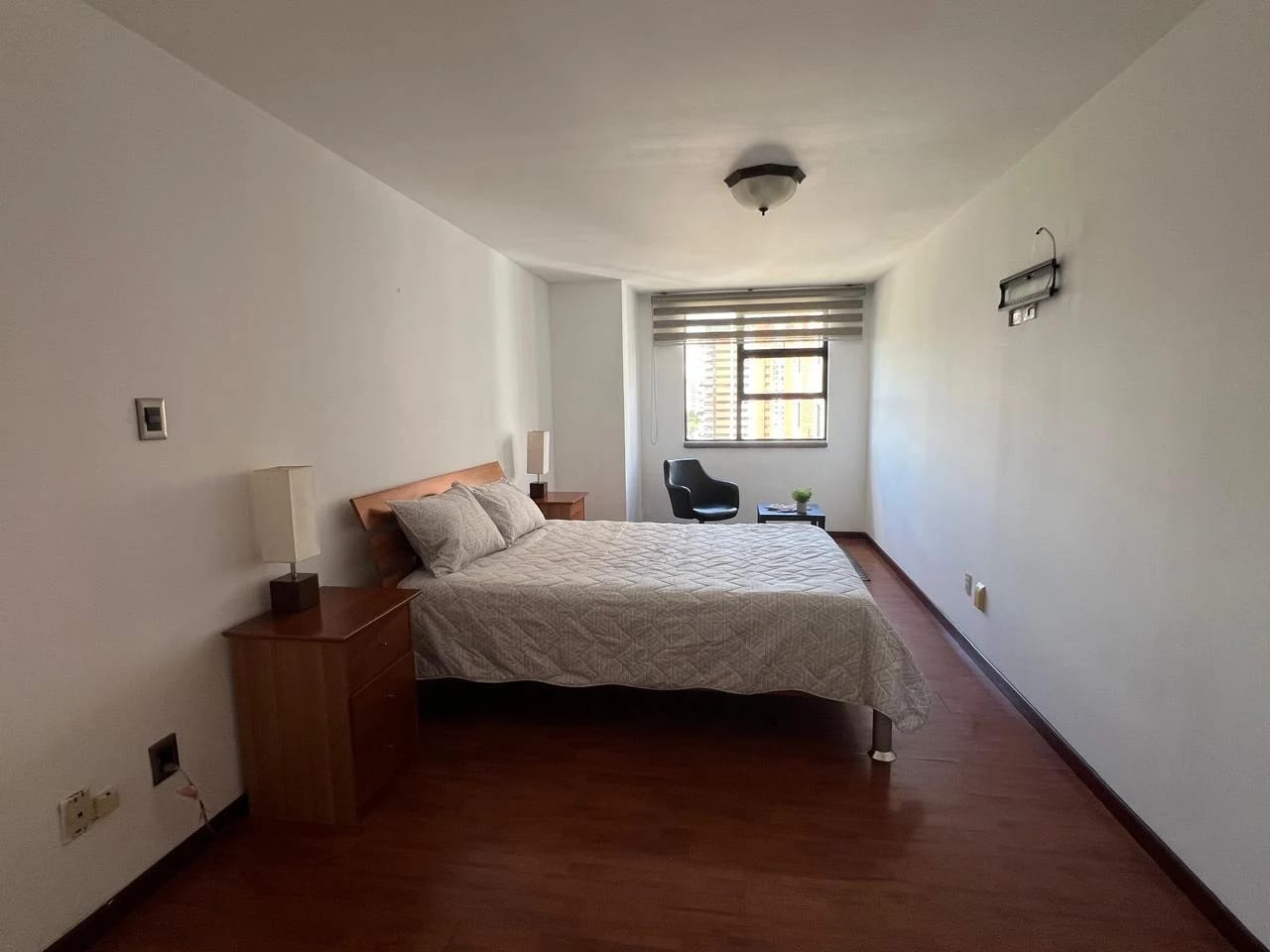 Alquiler de apartamento en nivel alto, con o sin muebles en zona 14 — Apartamento en Alquiler en Bellini, Zona 14, Guatemala, Ciudad — foto 5 de 11