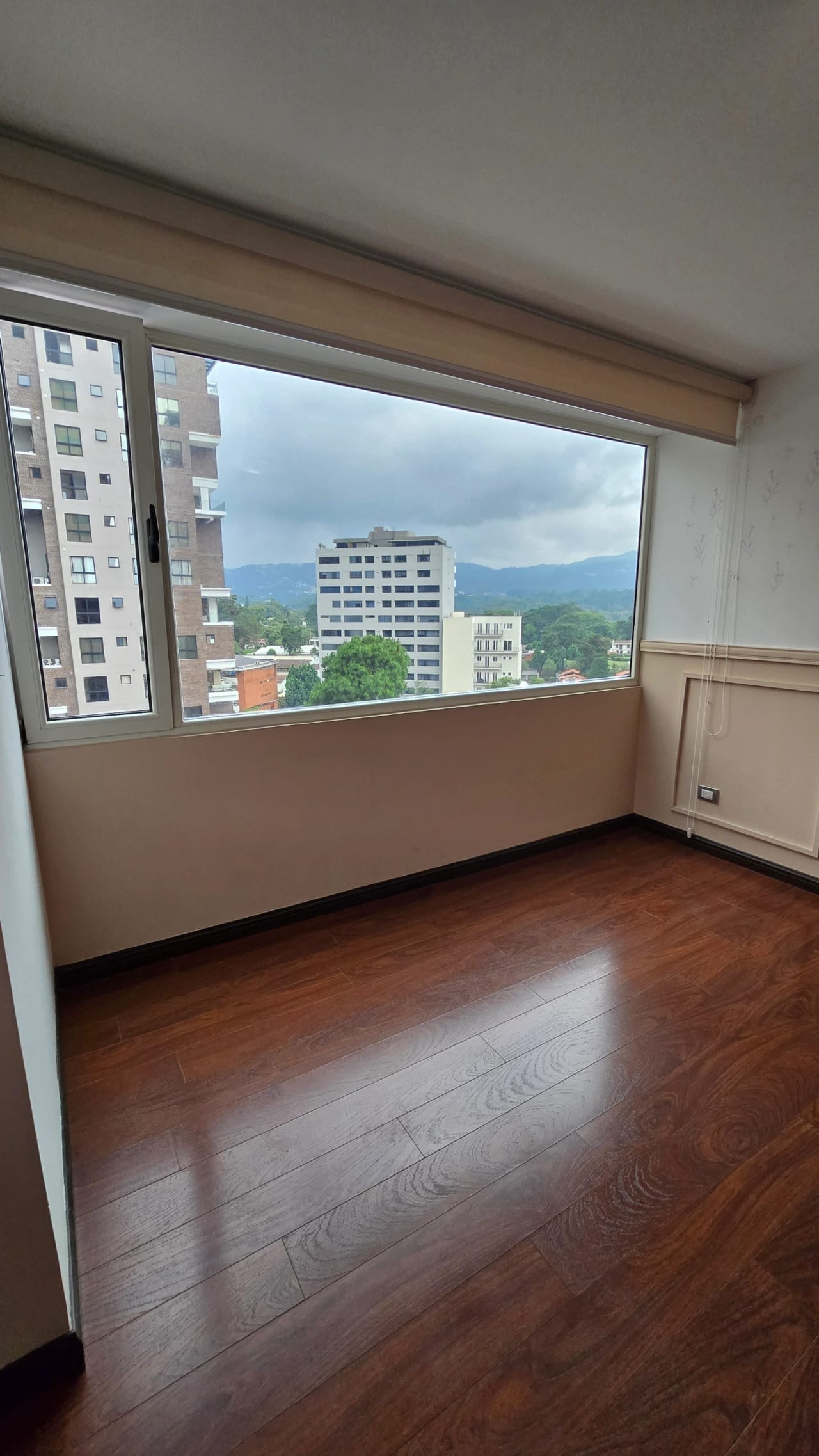 Amplio apartamento en alquiler en zona 14 ! — Apartamento en Alquiler en Dalí, Zona 14, Guatemala, Ciudad — foto 11 de 17