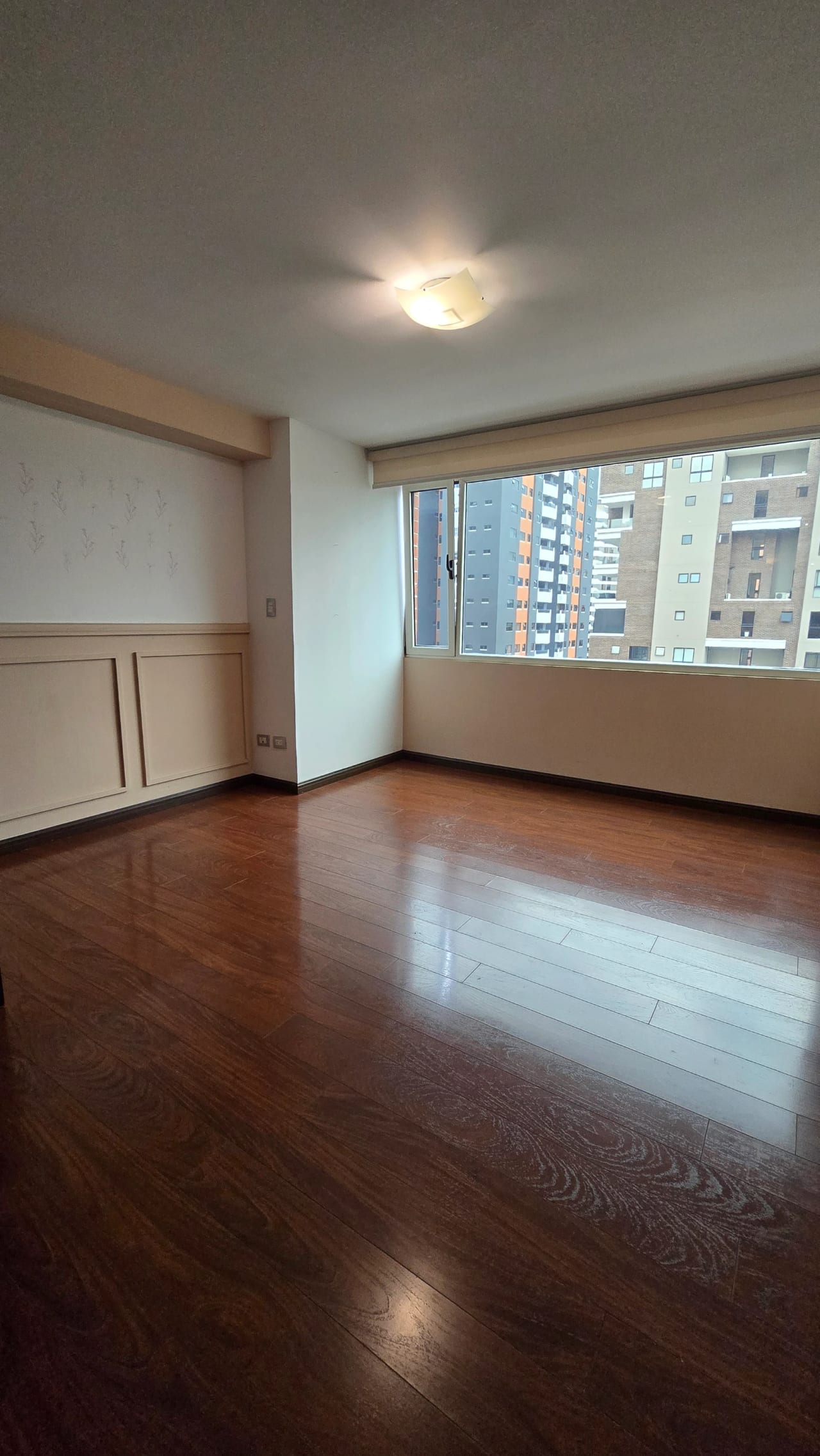 Amplio apartamento en alquiler en zona 14 ! — Apartamento en Alquiler en Dalí, Zona 14, Guatemala, Ciudad — foto 12 de 17