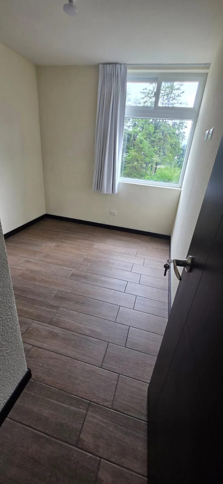 Rento Apartamento Semi-Amueblado Km16.5 COD.CA36625 — Apartamento en Alquiler en Carretera a El Salvador, Guatemala, Ciudad — foto 4 de 17