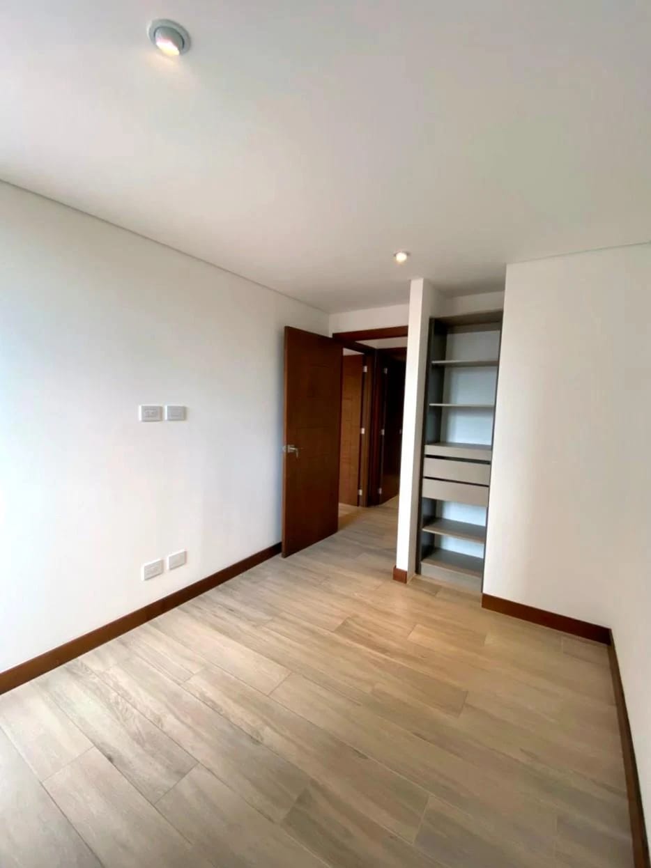 Apartamento en Renta Zona 10 cod.CA36636 — Apartamento en Alquiler en Zona 10, Guatemala, Ciudad — foto 4 de 14