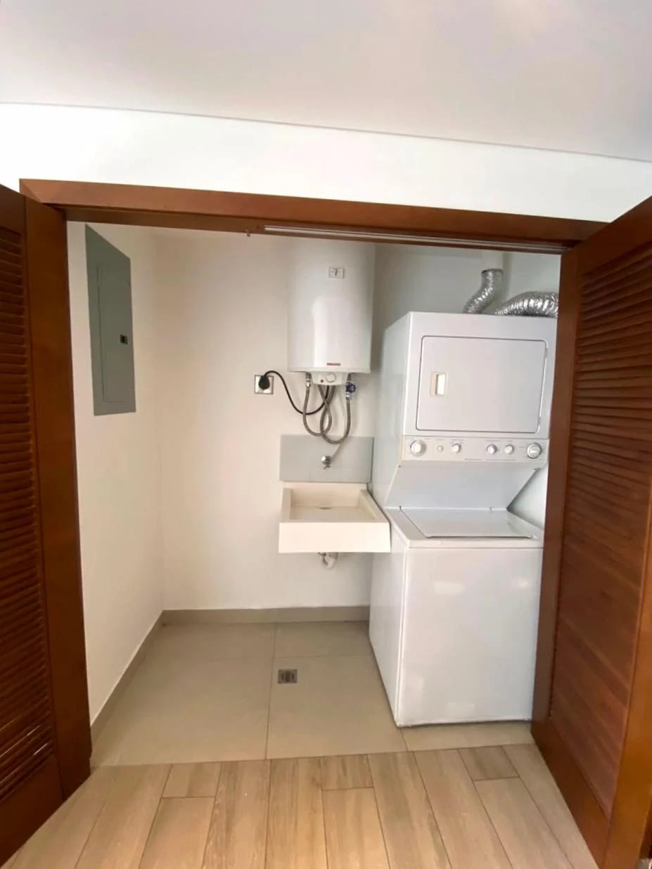 Apartamento en Renta Zona 10 cod.CA36636 — Apartamento en Alquiler en Zona 10, Guatemala, Ciudad — foto 9 de 14