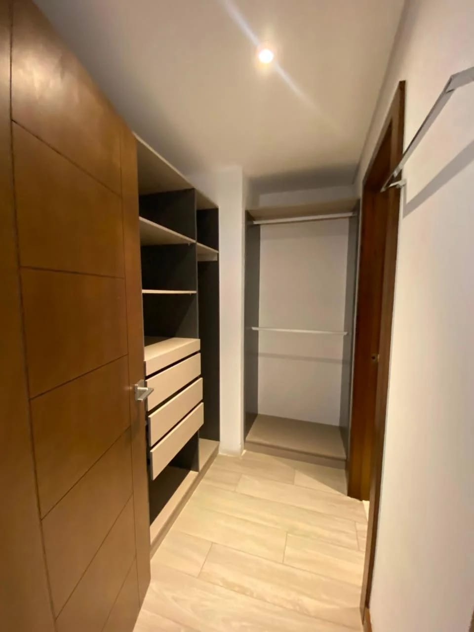 Apartamento en Renta Zona 10 cod.CA36636 — Apartamento en Alquiler en Zona 10, Guatemala, Ciudad — foto 7 de 14