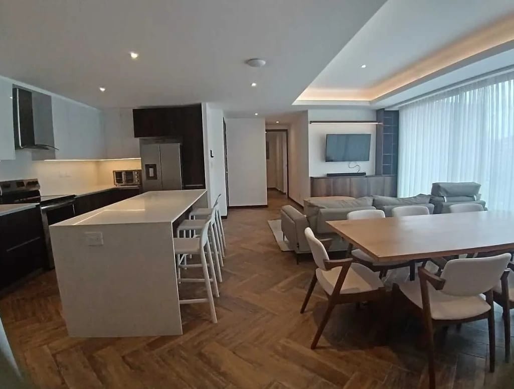 Apartamento Amueblado en Venta Zona 10 cod.CA36645 — Apartamento en Venta en Zona 10, Guatemala, Ciudad — foto 2 de 17