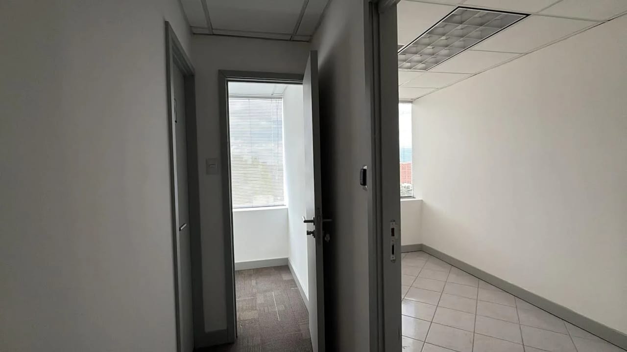 Oficina en Venta Zona 14 COD.CO36706 — Oficina en Venta en Zona 14, Guatemala, Ciudad — foto 7 de 8