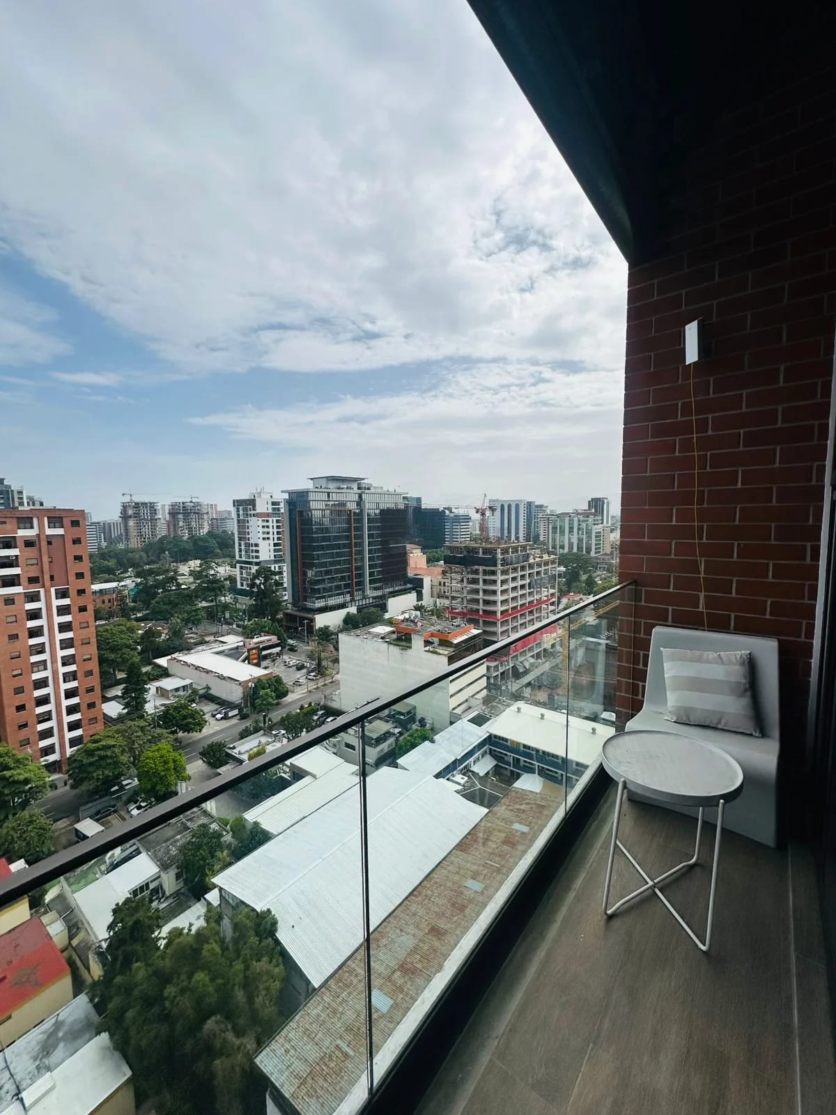 Apartamento Amueblado en Renta Zona 10 COD.CA36785 — Apartamento en Alquiler en Zona 10, Guatemala, Ciudad — foto 10 de 12