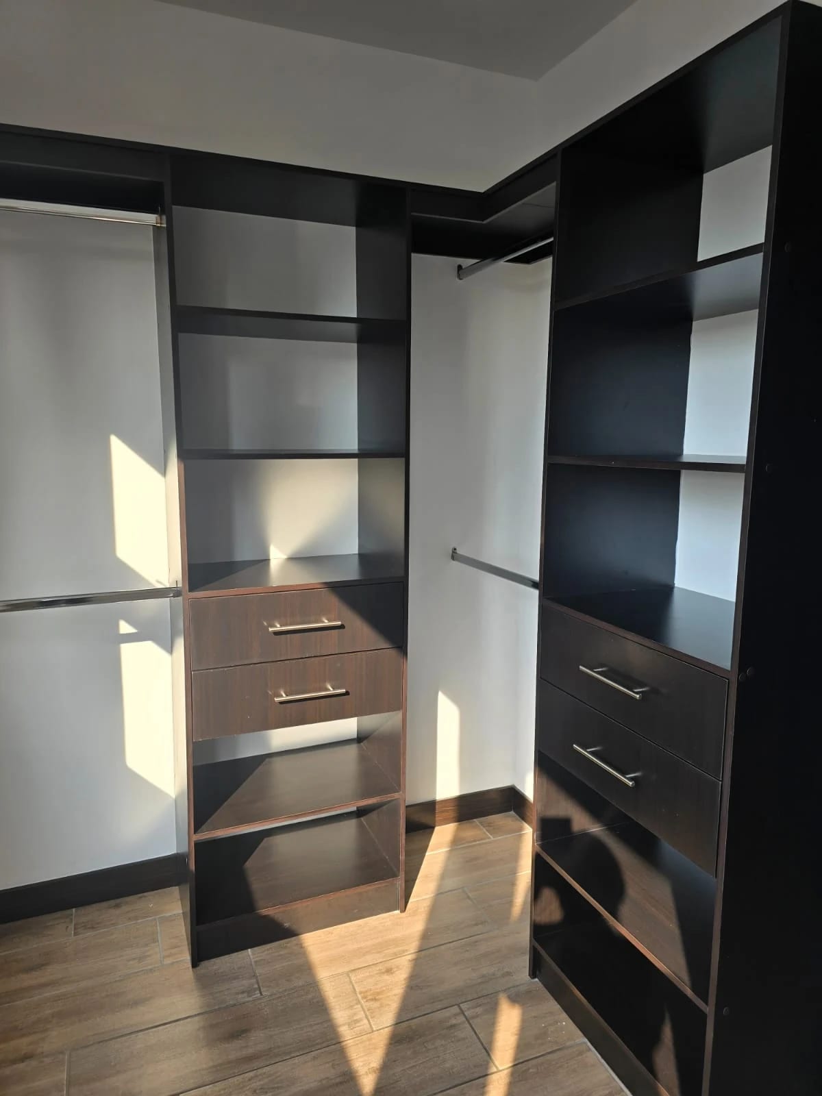 Apartamento en Renta Zona 10 COD. CA36861 — Apartamento en Alquiler en Zona 10, Guatemala, Ciudad — foto 2 de 8