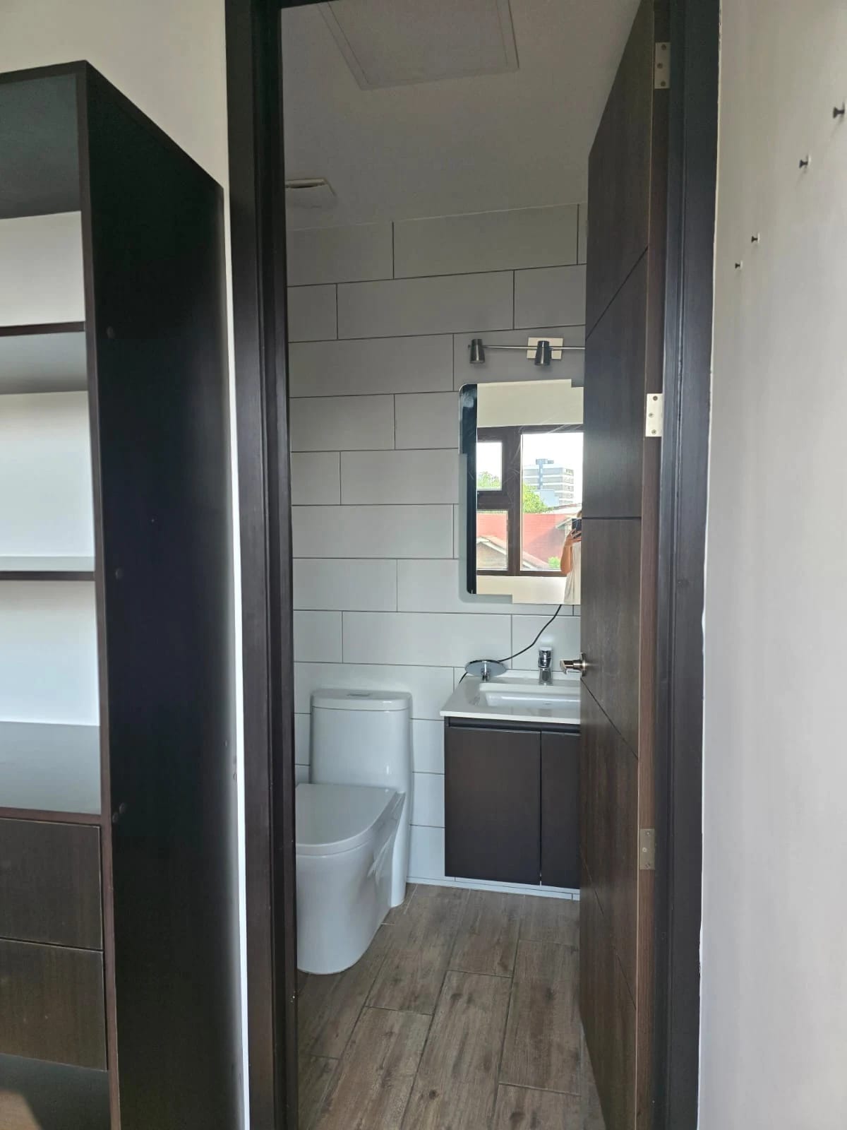 Apartamento en Renta Zona 10 COD. CA36861 — Apartamento en Alquiler en Zona 10, Guatemala, Ciudad — foto 4 de 8
