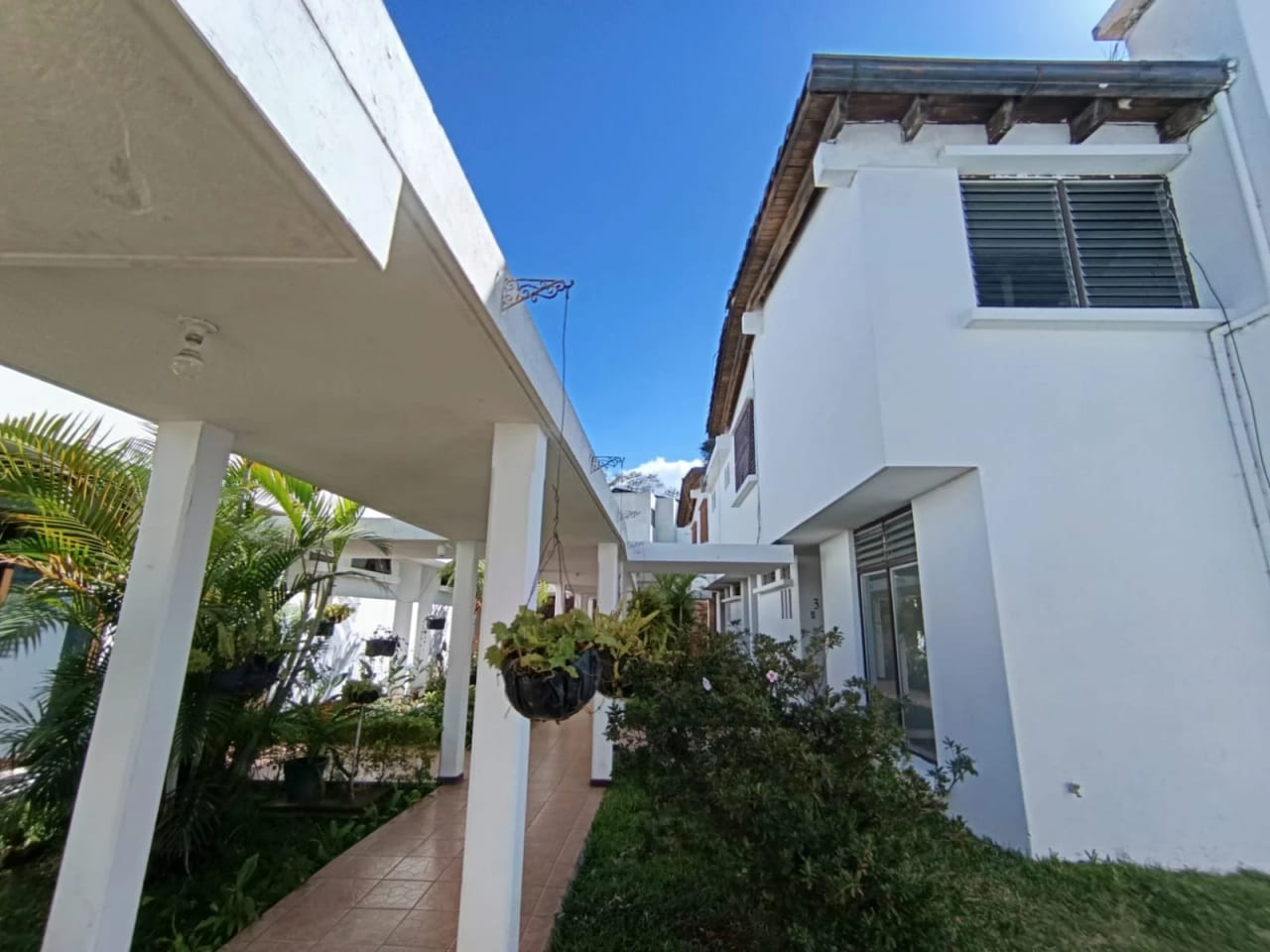 Casa en Renta Zona 10 codigo.CC36931 — Casa en Alquiler en Zona 10, Guatemala, Ciudad — foto 10 de 17